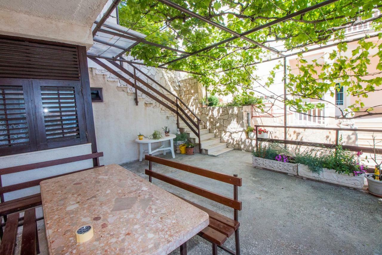 Apartments Pivac - Lokva Rogoznica Ngoại thất bức ảnh