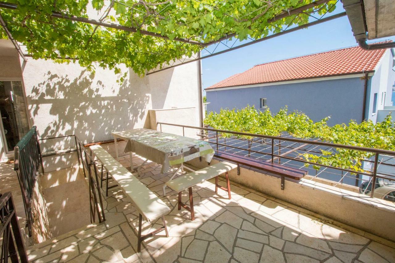 Apartments Pivac - Lokva Rogoznica Ngoại thất bức ảnh